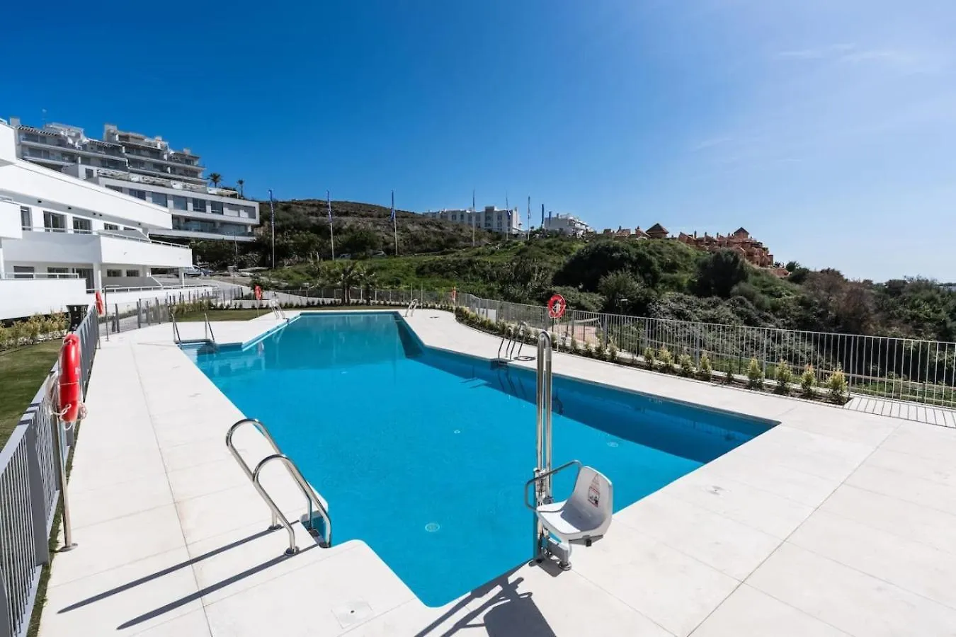 شقة 3Br With Great Panoramic Views At Oceana Gardens إِستيبونا